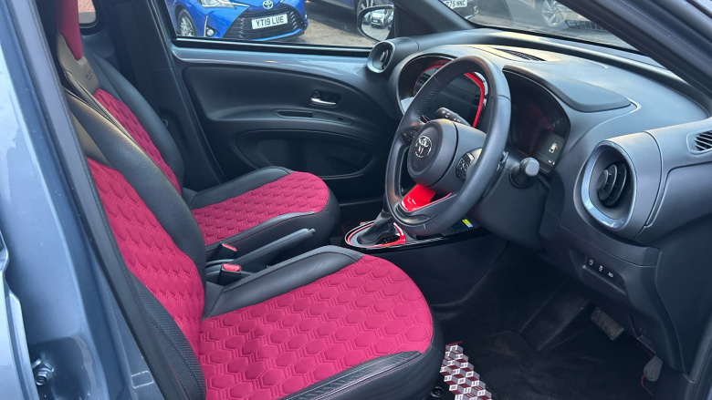 Toyota Aygo X 1.0 VVT-i Undercover 5dr Auto Petrol Hatchback